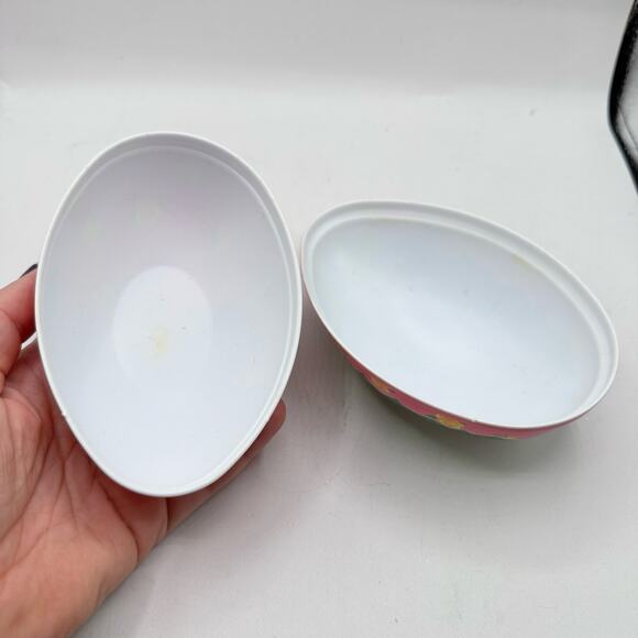 Vintage Plastic Easter Egg Containers Bunny Picnic - Picture 5 of 6